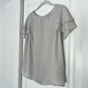 Banana Republic XS gray silver short sleeve blouse